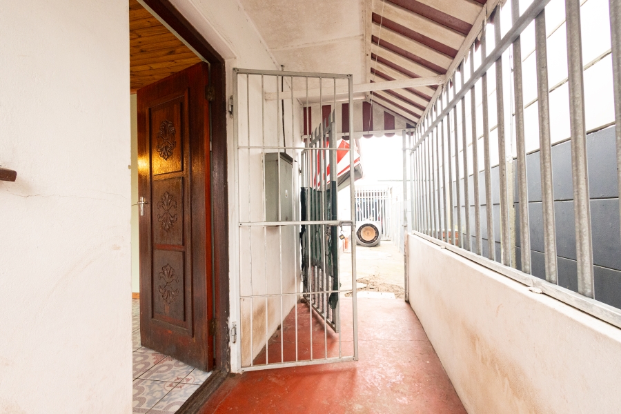 3 Bedroom Property for Sale in Ravensmead Western Cape